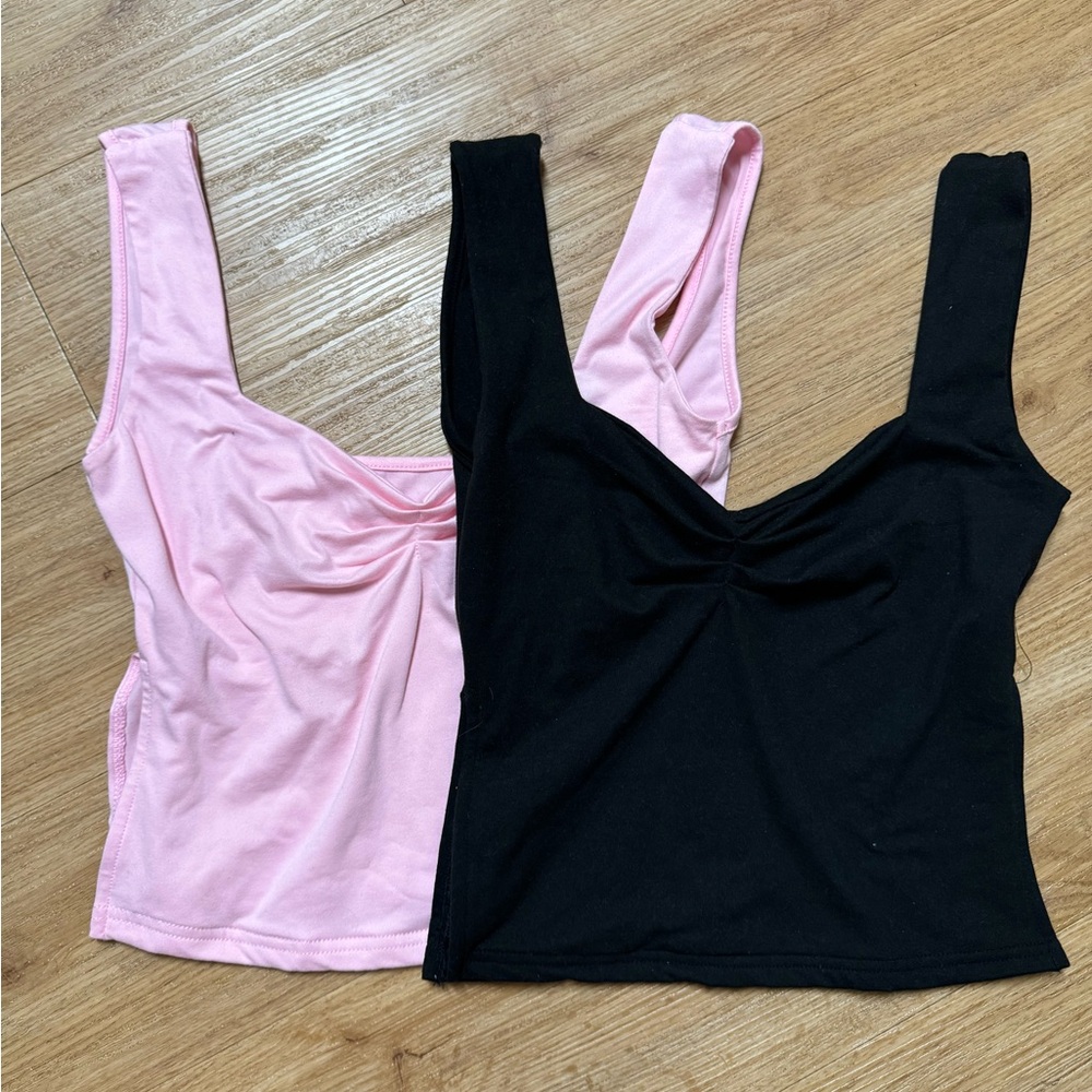 Set of 2 Tank Tops (Black/Pink)